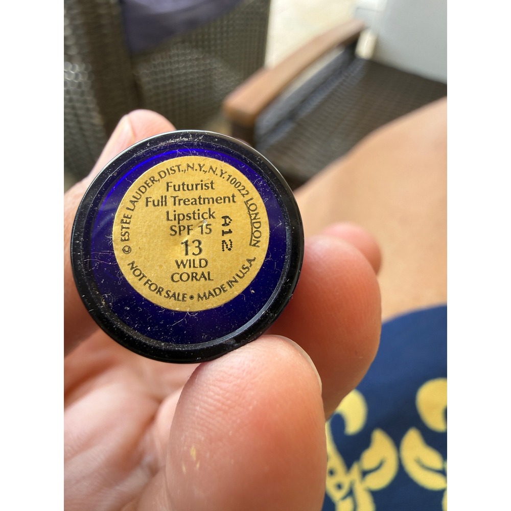 Estee‎ Lauder Futurist Full Treatment Lipstick 13 Wild Coral Damaged